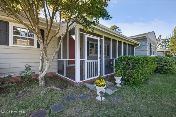 Wilmington, NC 28403,2224 Camellia DR