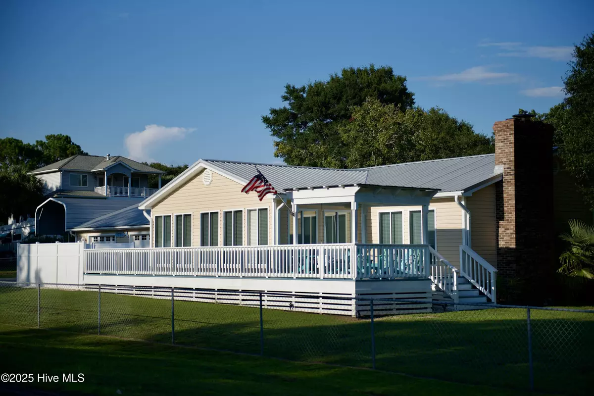 Bolivia, NC 28422,281 Rourks Landing RD SE