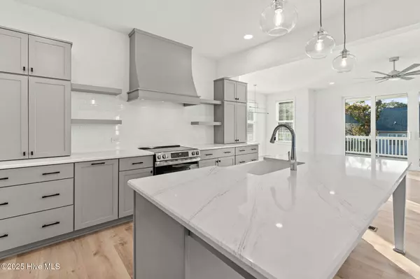 Oak Island, NC 28465,103 NE 64th ST