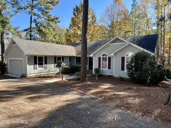 Pinehurst, NC 28374,1030 Monticello DR