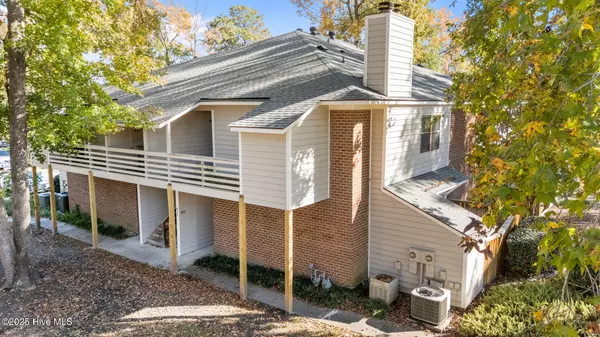 Winterville, NC 28590,422 Hidden Branches Close Close