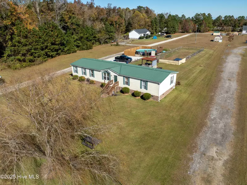 152 Whaley Field RD, Jacksonville, NC 28540