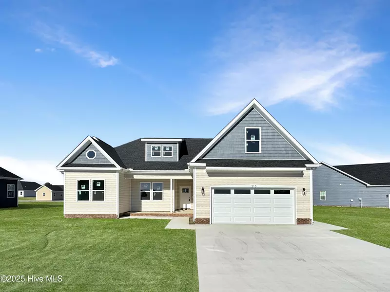 1061 Staysail DR, Elizabeth City, NC 27909