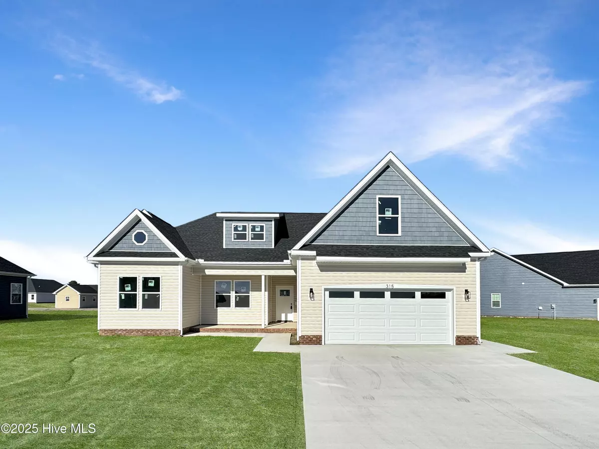 Elizabeth City, NC 27909,1061 Staysail DR