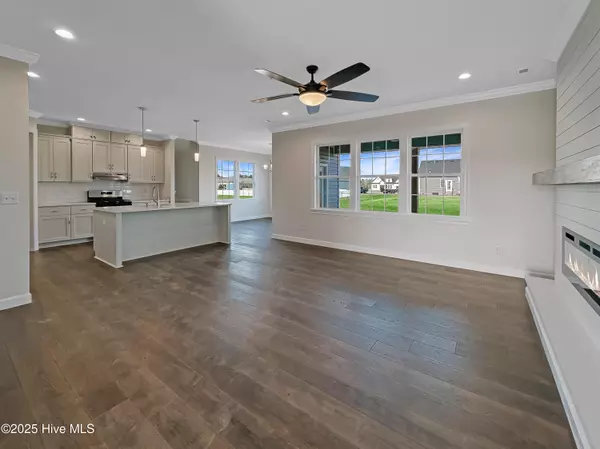 Elizabeth City, NC 27909,1006 Staysail ST