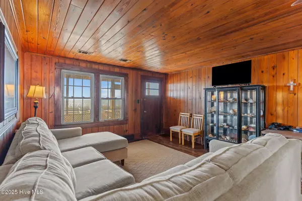 Oak Island, NC 28465,2011 W Beach DR