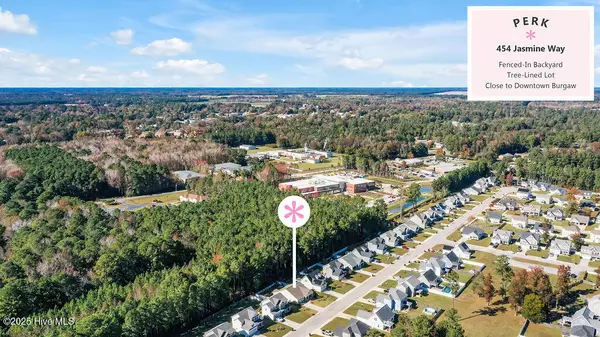 Burgaw, NC 28425,454 Jasmine WAY