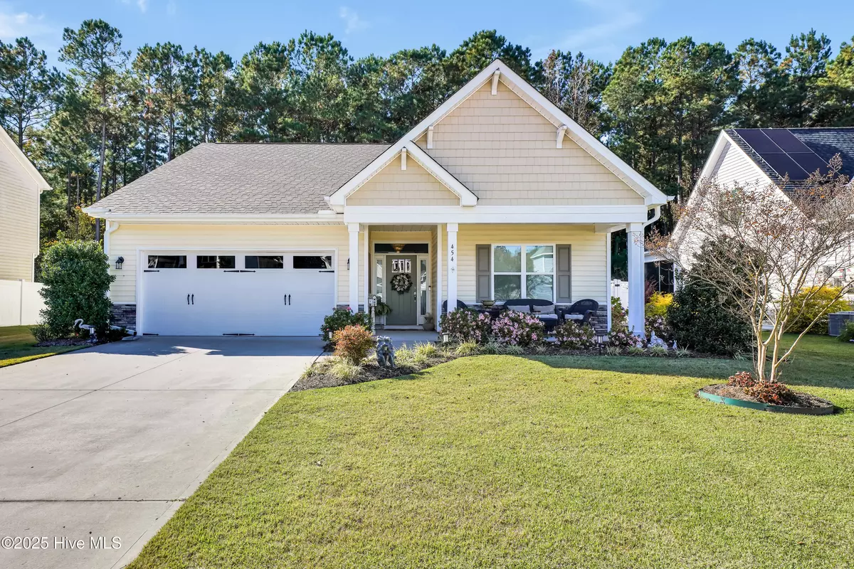 Burgaw, NC 28425,454 Jasmine WAY