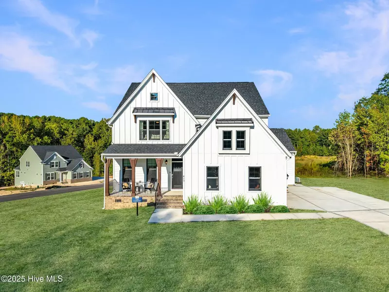 415 Heidi May WAY, Carthage, NC 28327