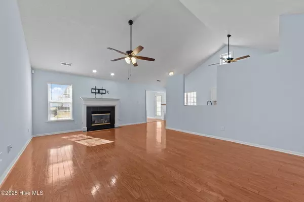 Greenville, NC 27858,501 Plateau DR