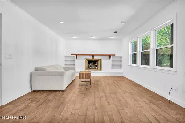 Wilmington, NC 28409,309 Buccaneer RD