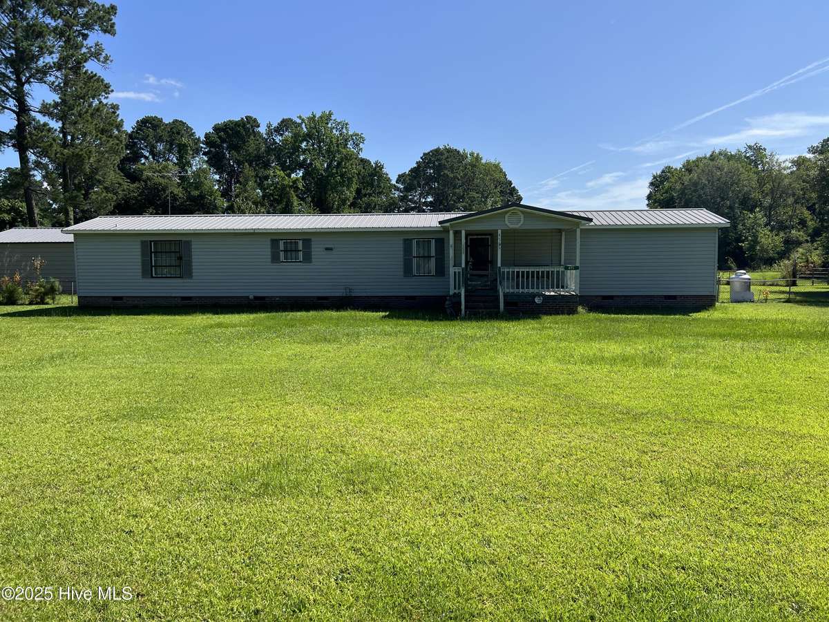 Lumberton, NC 28358,471 Ball Park RD