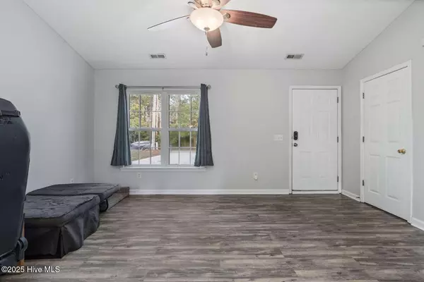 Southport, NC 28461,231 Cherry RD