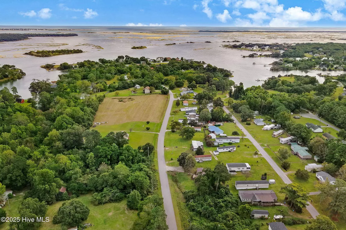 Swansboro, NC 28584,1128 Glancy RD