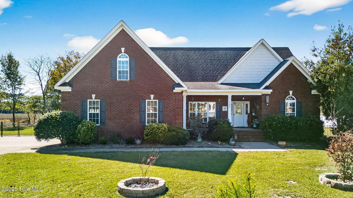 La Grange, NC 28551,103 Bradford PL