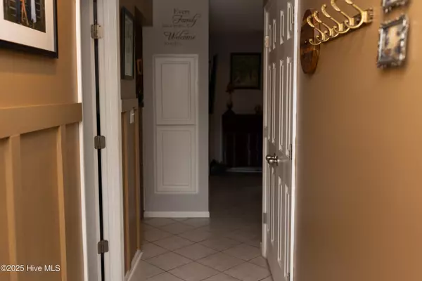 Swansboro, NC 28584,101 Walnut DR