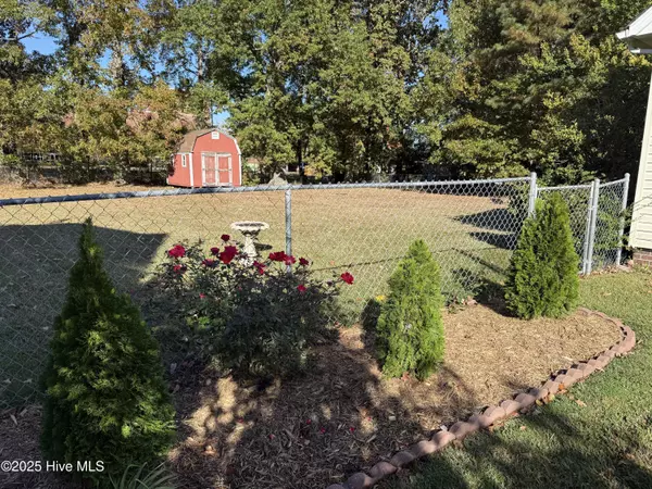 Elizabeth City, NC 27909,1725 Edgewood DR