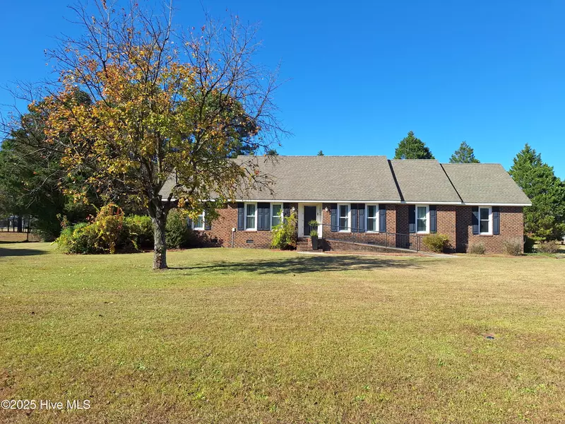 2206 Jane DR, Greenville, NC 27858