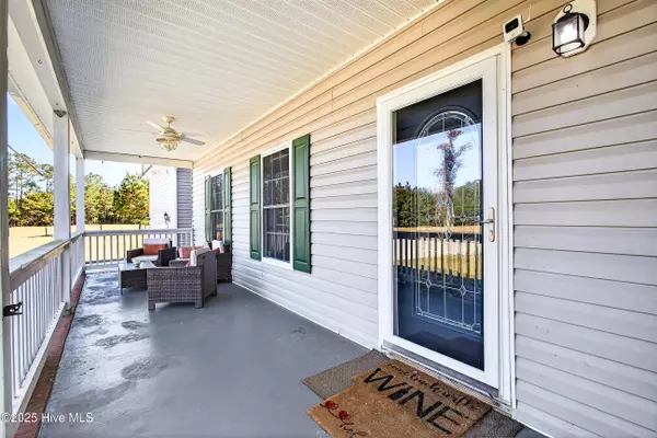 Richlands, NC 28574,191 Sweet LN