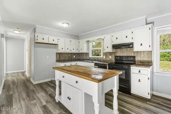 Jacksonville, NC 28540,5124 Gum Brach Rd RD