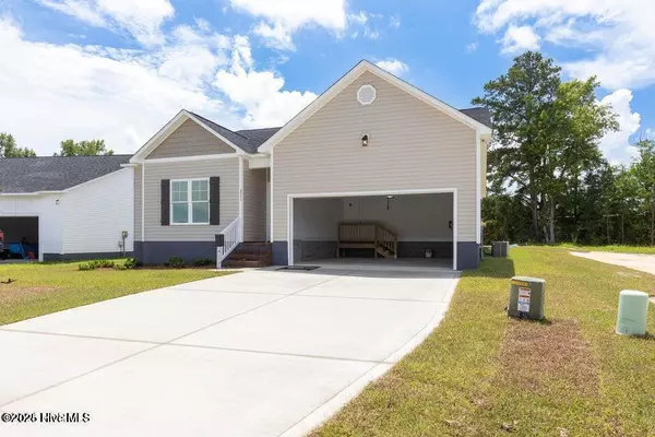 Jacksonville, NC 28540,318 E Theriault CT