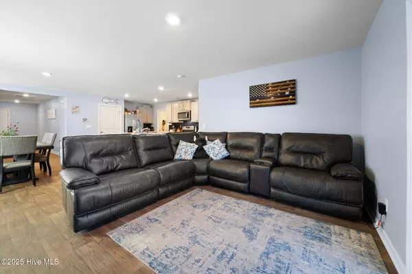 Leland, NC 28451,724 Buckeye RD NE