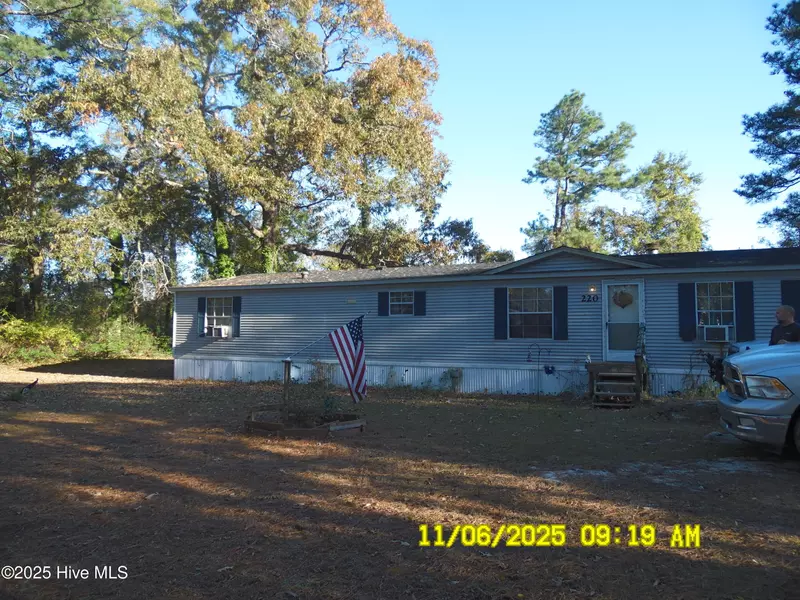 220 Turnage LN, Dudley, NC 28333