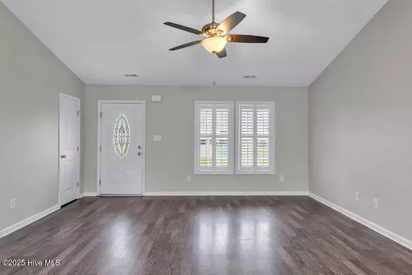 Richlands, NC 28574,202 Cottage Brook CT