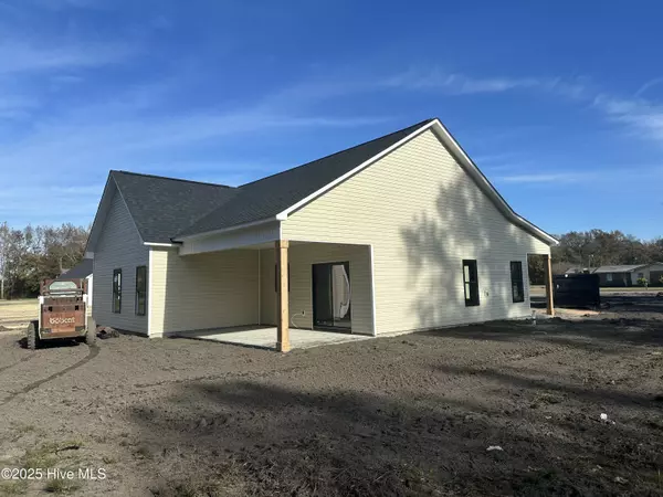 Beulaville, NC 28518,1606 S Nc 41 & 111 HWY