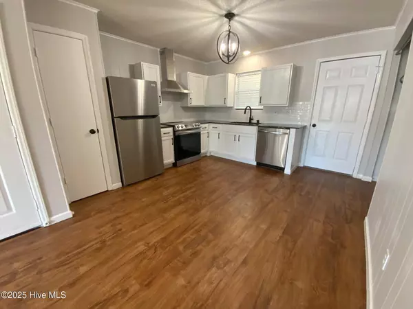 Jacksonville, NC 28546,100 Ravenwood DR #D