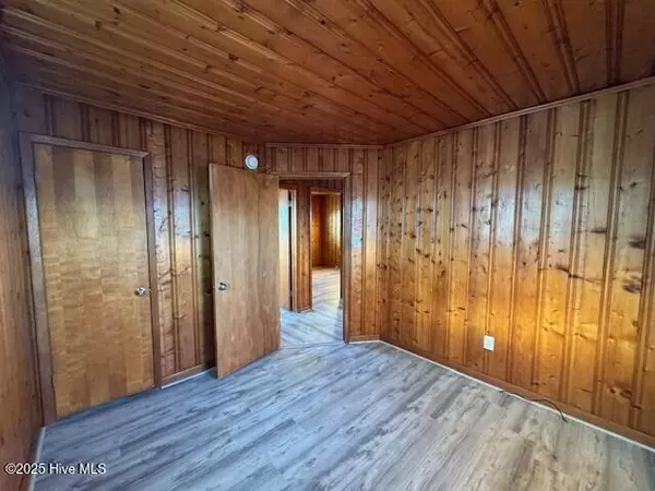 Carolina Beach, NC 28428,806 Canal DR