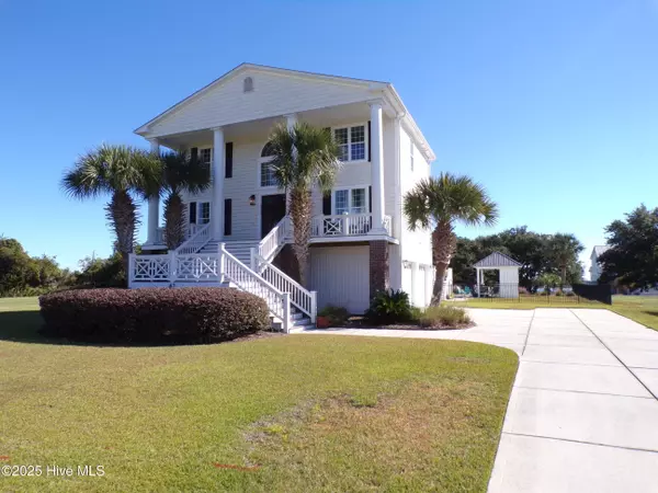 42 Harbour Village TER, Hampstead, NC 28443