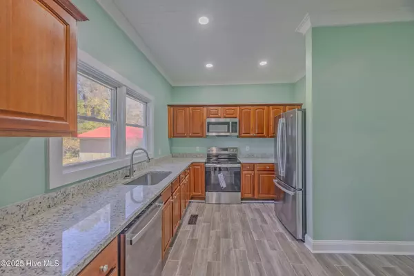 Magnolia, NC 28453,122 W Faison ST