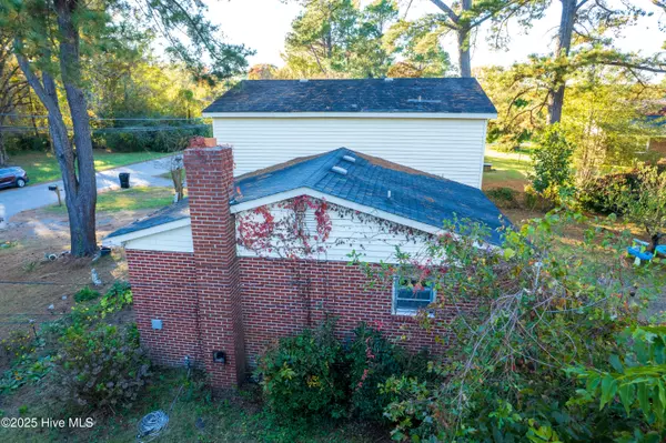 Elizabeth City, NC 27909,1718 Providence RD