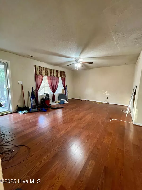 Jacksonville, NC 28546,153 Balsam RD