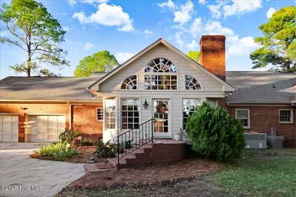 Kinston, NC 28504,1802 Windsor RD