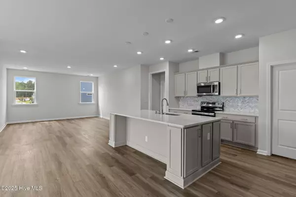 Bolivia, NC 28422,692 Edgeside DR SE