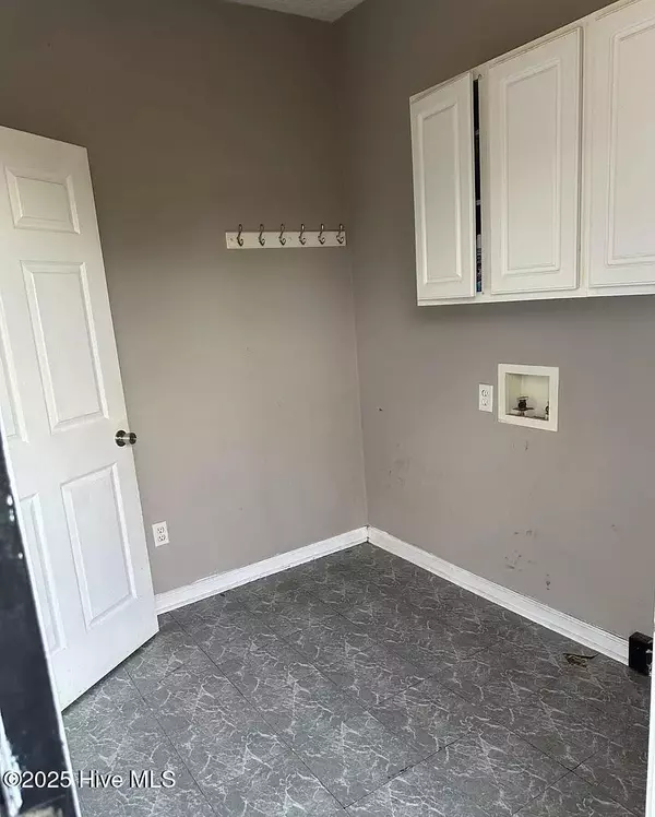 Greenville, NC 27858,3274 Quail Pointe DR