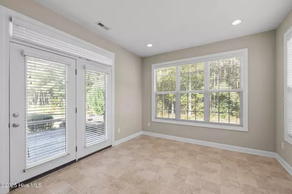 Morehead City, NC 28557,502 Village Green DR #B