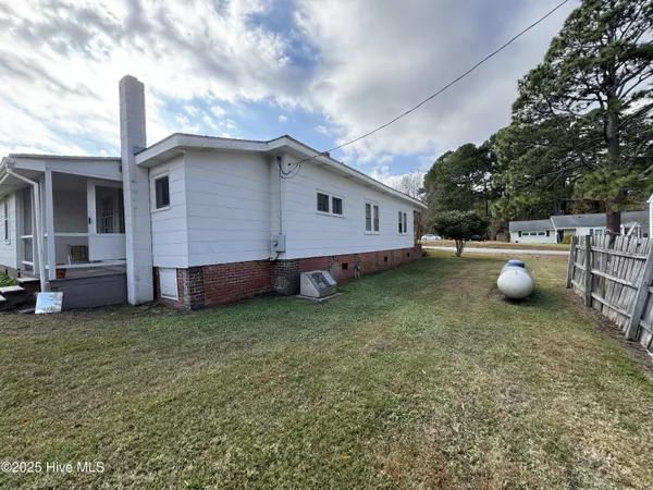 Macclesfield, NC 27852,105 S 4th ST