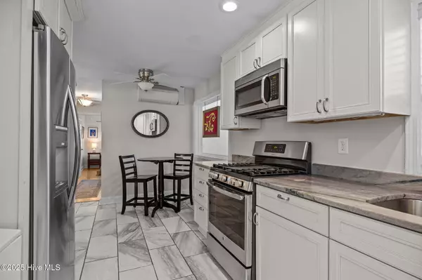 Beaufort, NC 28516,182 Lewistown RD