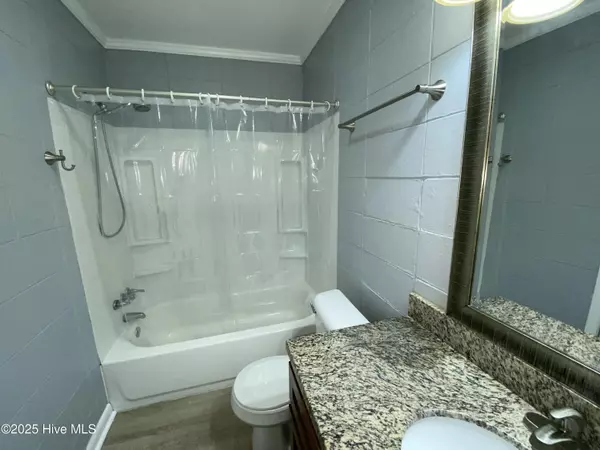 Jacksonville, NC 28540,111 Morton ST #4