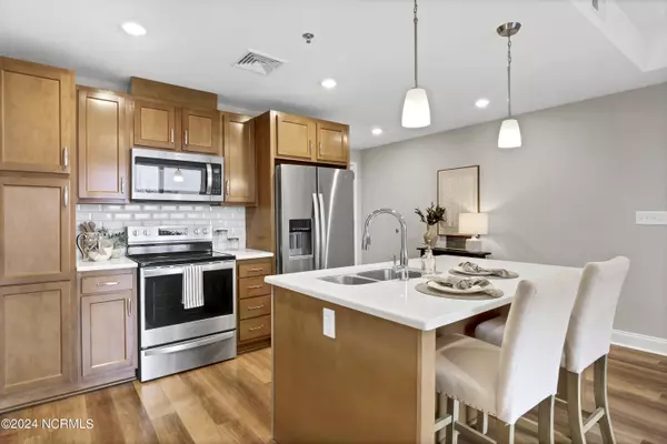 Wilmington, NC 28401,14 Grace ST #920