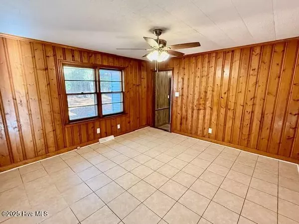 Farmville, NC 27828,3530 S Pitt ST