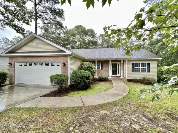 Pinehurst, NC 28374,150 Sandhills CIR