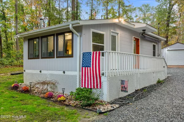 Blounts Creek, NC 27814,588 River RD