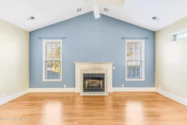 Bolivia, NC 28422,621 Riverwood DR SE