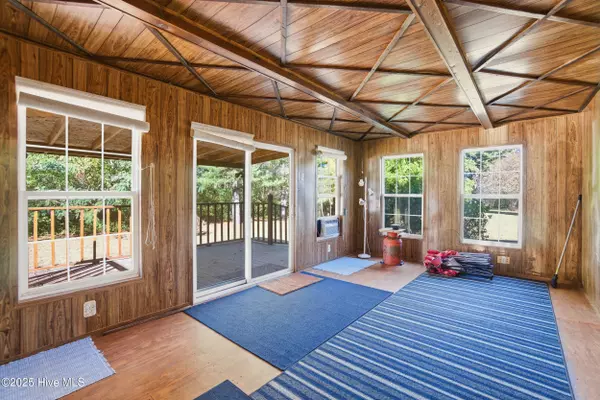 Knotts Island, NC 27950,172 Brumley RD