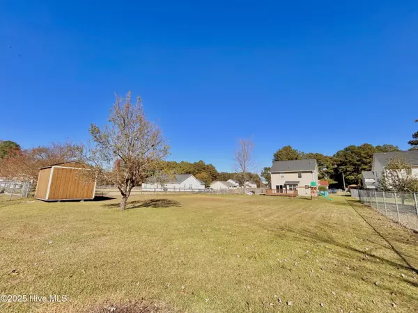 Richlands, NC 28574,105 Coral Ridge RD