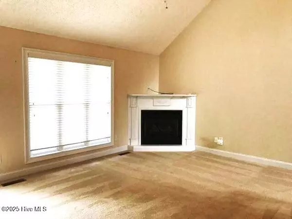 West End, NC 27376,223 Longleaf DR